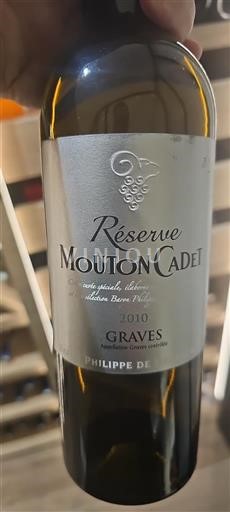Burdeos Graves Mouton Cadet Réserve 2010