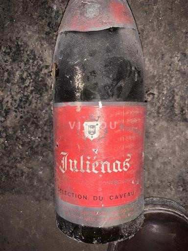 Vin Rouge sec Sélection du Caveau Caveau De Juliénas Non millésimé France Beaujolais Juliénas