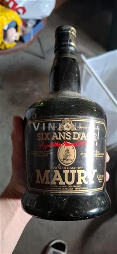 Vin Rouge sec Six Ans d'Âge Les Vignerons de Maury Non millésimé France Roussillon Maury
