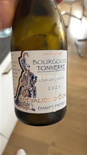 Burgundy Burgundy Tonnerre Dampt Frères Chevalier d'Éon 2023