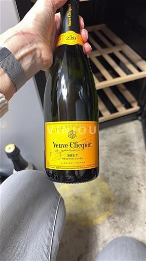 Šampanja Šampanjec Veuve Clicquot Réserve Neleten.