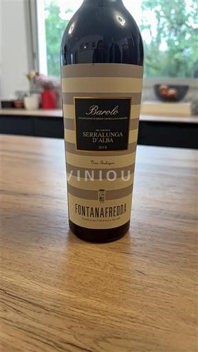 Piemont Barolo Fontanafredda Serralunga d'Alba 2019
