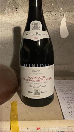 Bourgondië Hautes Côtes de Nuits Nuitonbeaunoy Les Mouchottes 2010