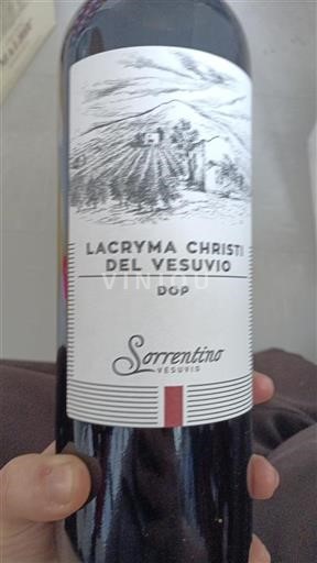 Campania Wines Unspecified Sorrento Vesuvio Lacryma Christi del Vesuvio Non-Vintage