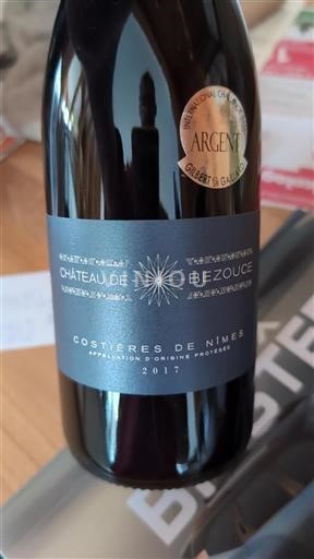 Rhônen laakso Nîmesin viinialue Château Bezouce 2017