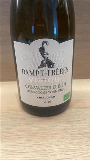 Burgundy Burgundy Tonnerre Dampt Frères Chevalier d'Éon 2019