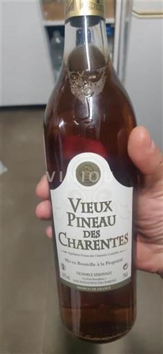 Poitou-Charentes Pineau des Charentes Vignoble Simonnot Vieux Pineau des Charentes Neleten.