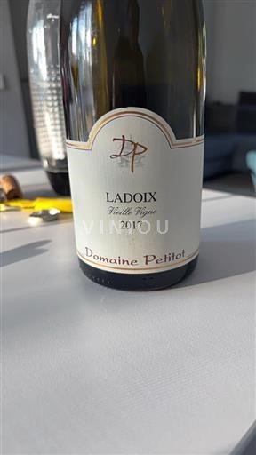 Borgoña Ladoix Domaine Petitot Vieille Vigne 2017
