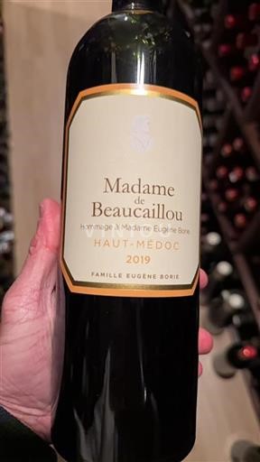 Vin Rouge sec Hommage à Madame Eugène Borie Madame de Beaucaillou 2019 France Bordeaux Haut-Médoc