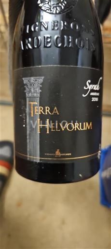 Alpe in reke Rona Ardeška. Vignerons Ardéchois Terra Helvorum 2018