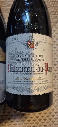 Rhône Valley Châteauneuf-du-Pape Domaine Haut des Terres Blanches 2011