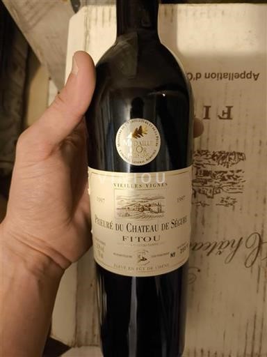 Vin Rouge sec Vieilles Vignes Château Prieuré du de Ségure 1997 France Languedoc Fitou AOC