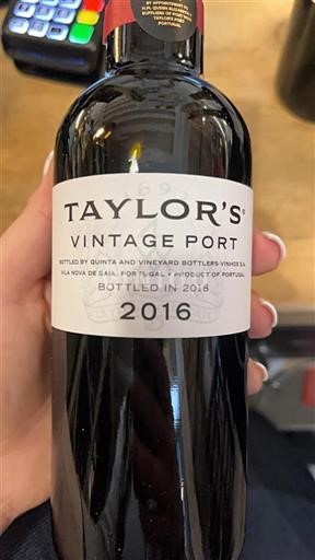 Portugalska Porto Taylor's Vintage Port 2016