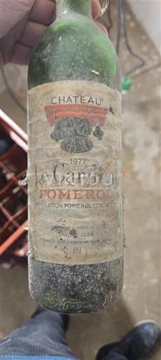 Vin Rouge sec Château Le Carillon 1977 France Bordeaux Pomerol AOC