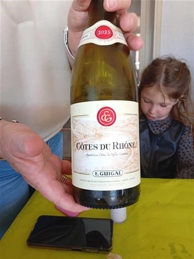 Údolí Rhôny Côtes-du-Rhône E. Guigal 2023