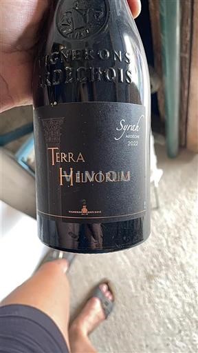 Alpe in reke Rona Ardeška. Vignerons Ardéchois Terra Helvorum 2022