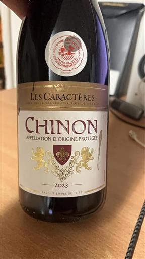 Údolí Loiry Chinon Les Caractères 2023