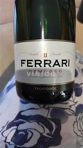 Emilia-Romagna Reno Ferrari Demi-Sec 2017
