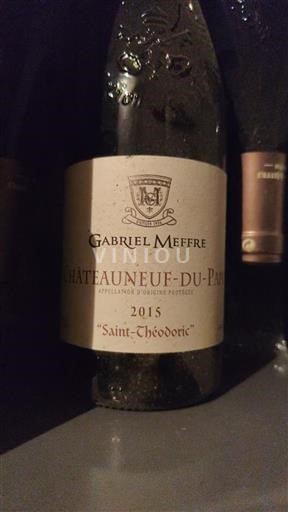 Rhônen laakso Châteauneuf-du-Pape Gabriel Meffre Saint-Théodoric 2015