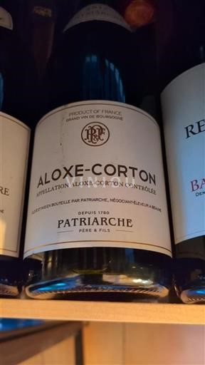 Burgundi Aloxe-Corton Patriarche Ei vuosikertaa