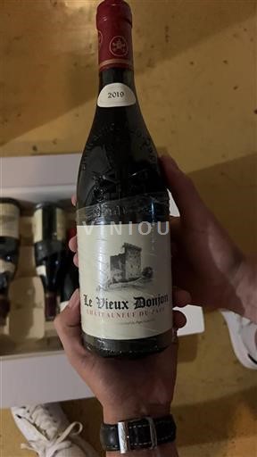 Rhônen laakso Châteauneuf-du-Pape Le Vieux Donjon 2019